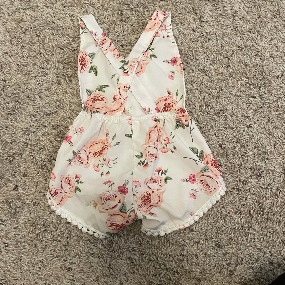 Cross cross back romper